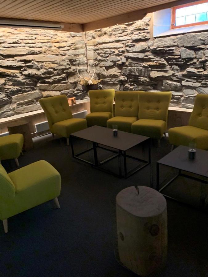 Basecamp Frich's Hostal